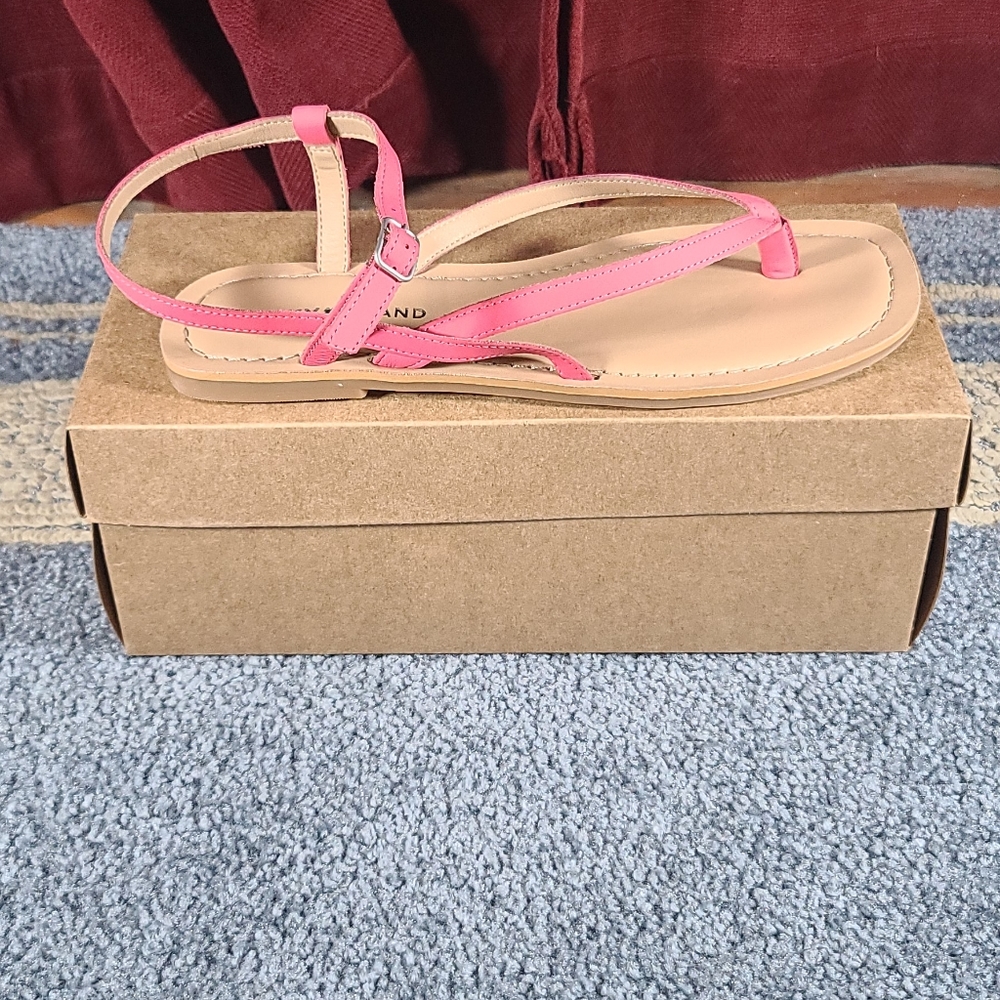 Lucky Brand Bylee Leather Thong Sandals - Picture 2 of 3